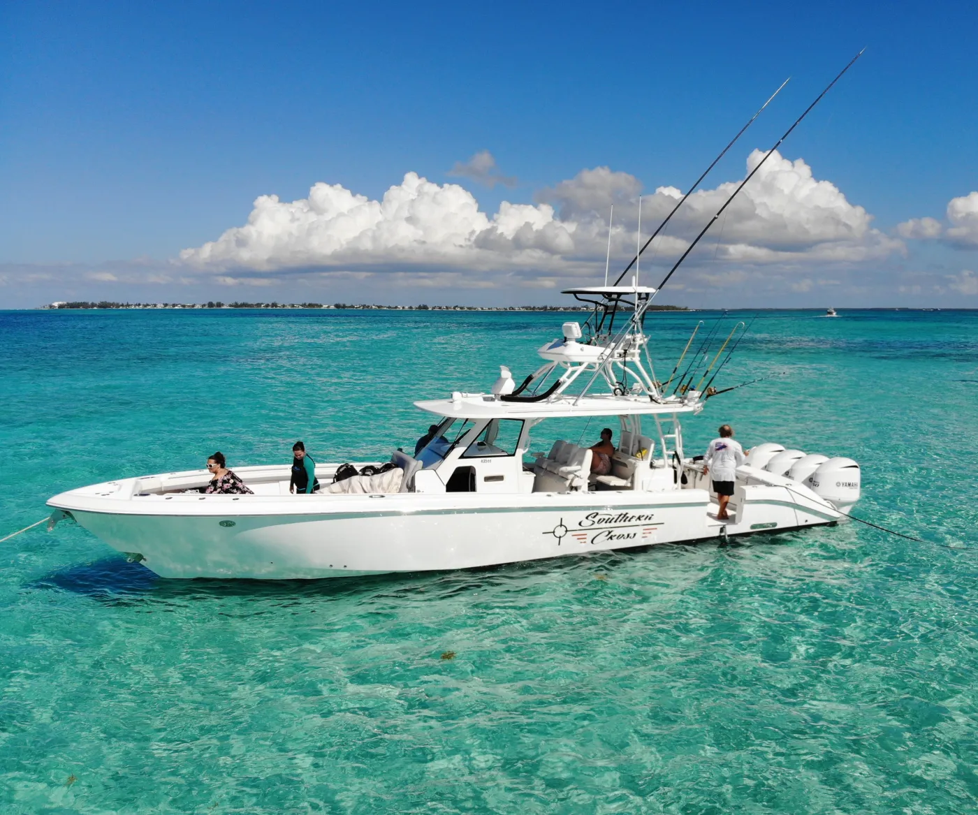Southern Cross, a white center console, from the Cayman Eco Adventures homepage